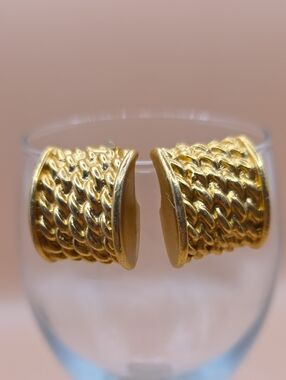 5/$25 Vintage Textured Chunky Gold Clip-On Earrings
